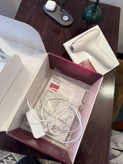 Фотоепілятор Philips lumea sc1994