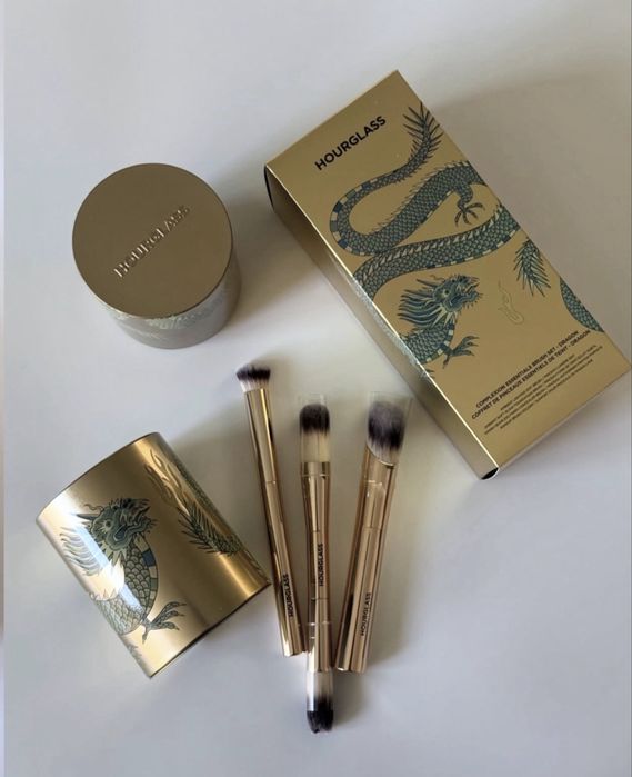 Лімітований набір пензлів Hourglass Tools