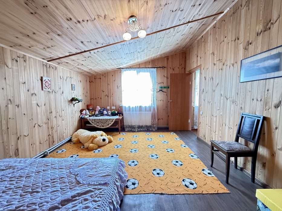Продам будинок з ремонтом в с.Гостролучча!165кв.м,47 соток,газ, 4 кімн