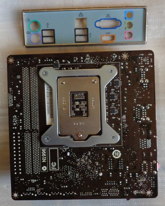 Комплект MiniITX Core i3-3225/Shuttle FH61/HD Graphics 4000/4 Gb DDR3