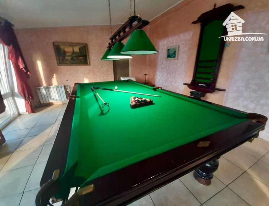 Подобово . Будинок 240 кв. Одеська траса. Більярд.
Генератор.