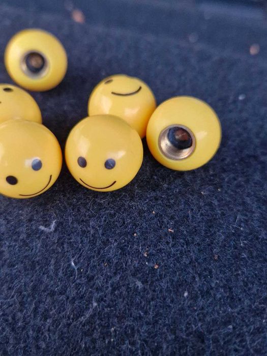 Защитные колпачки на ниппеля Smile (Смайл) 4 шт