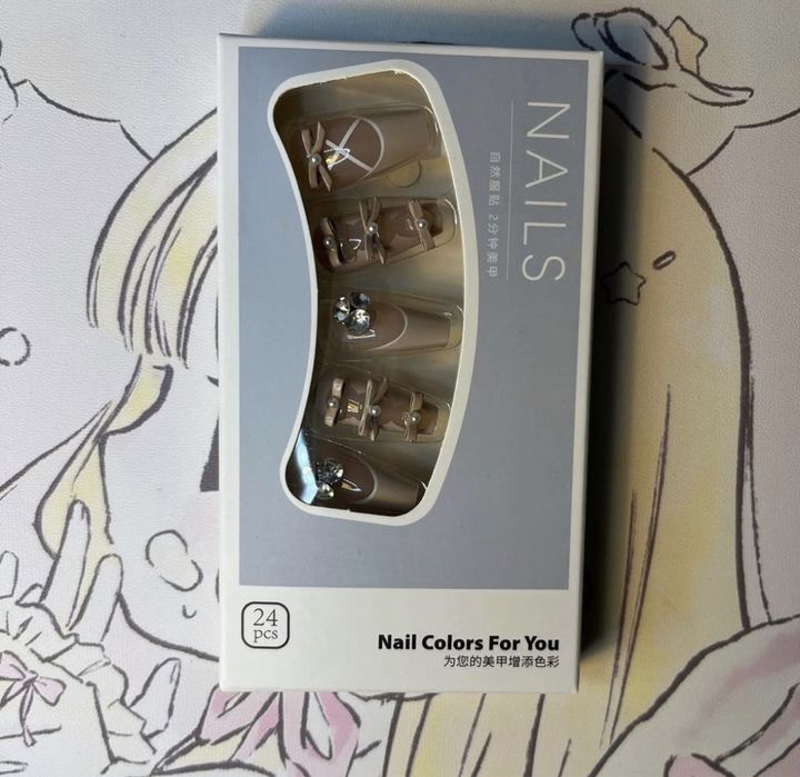 Накладні нігті 24 шт.