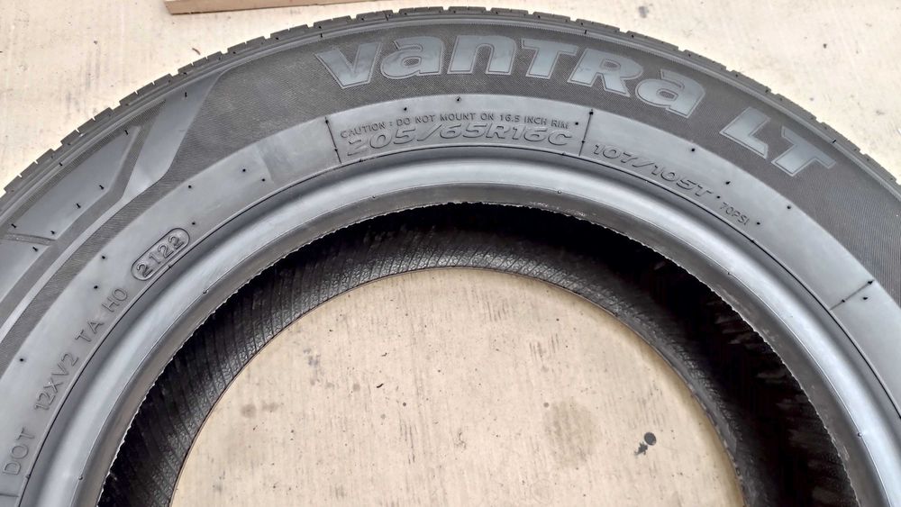 Шини 205/65R16C. Hankook. Нові. с