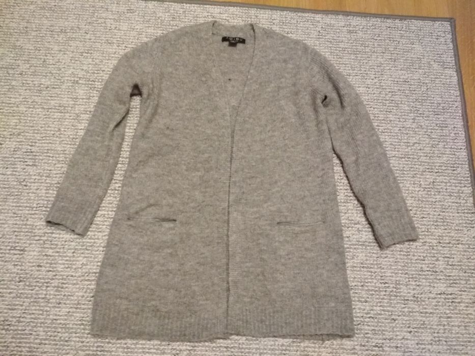 Okazja! Szary swetr firmy Amisu, rozmiar XS