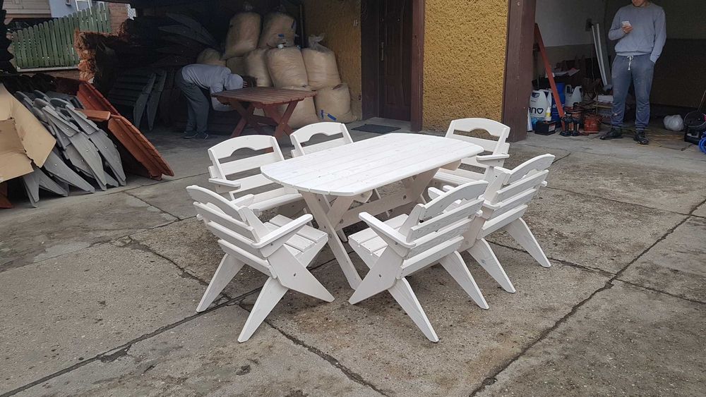 Meble ogrodowe drewniane na 4 osoby