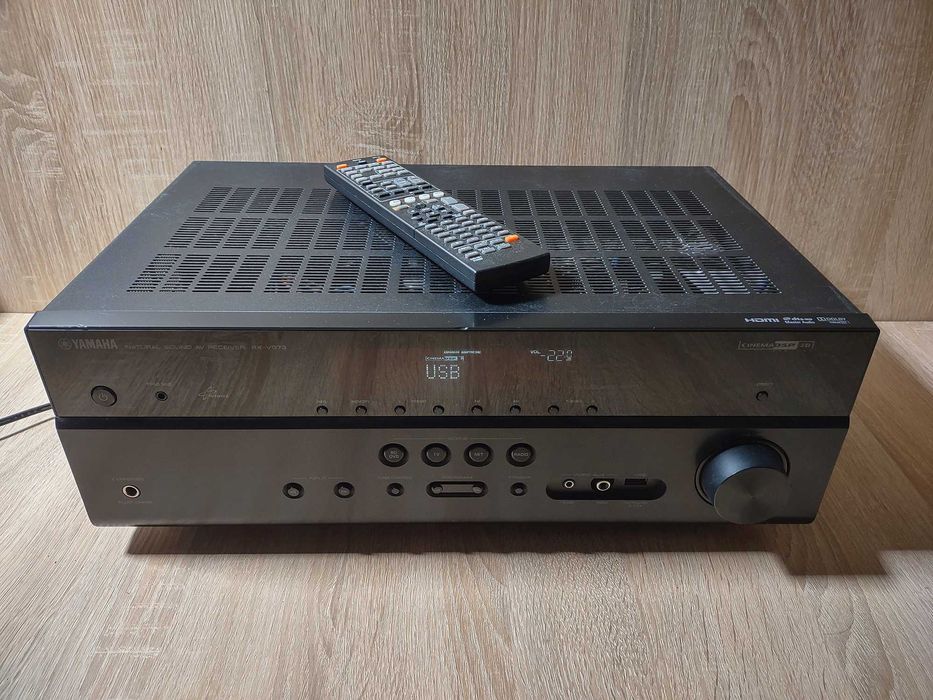 7.1 ресивер Yamaha RX-V573 Black 7х115Вт 4K/HDMI/3D/ARC/USB/ЦАП (24 бит/192 кГц)/AirPlay