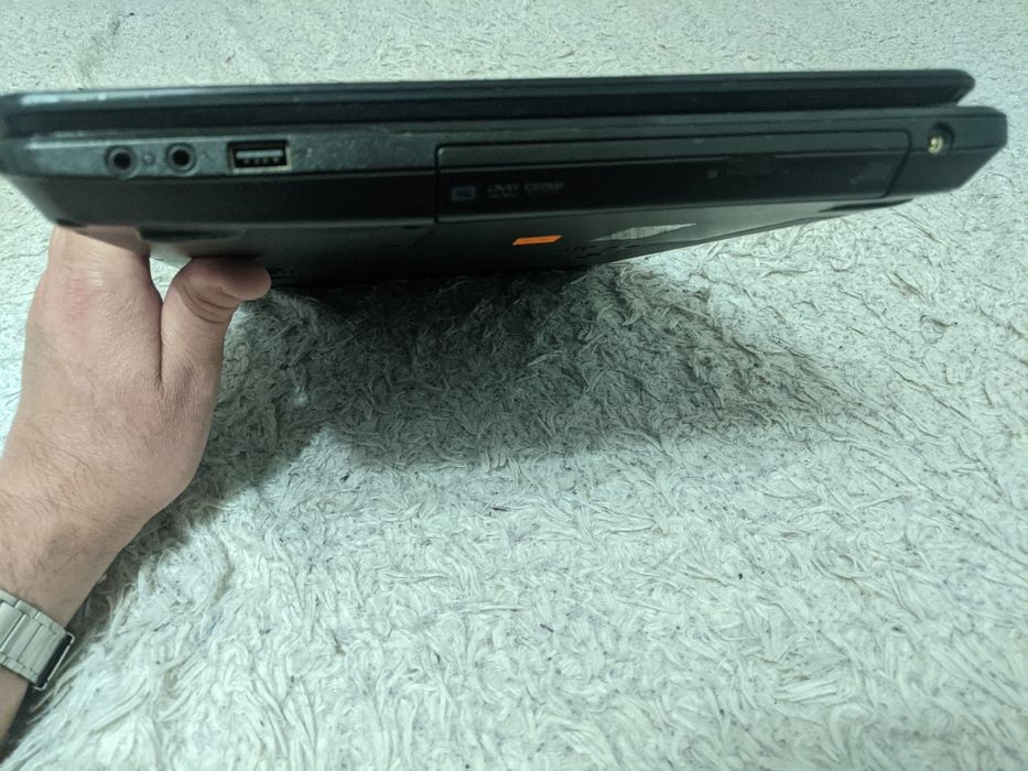 Продам ноутбук Acer TravelMate P273-M