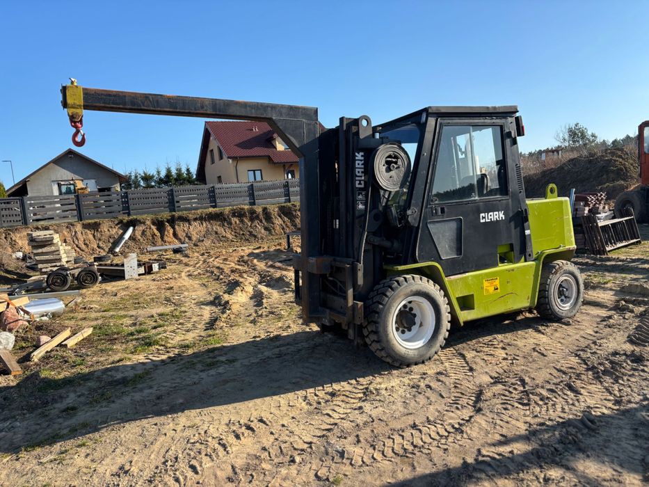 Wózek widłowy Clark