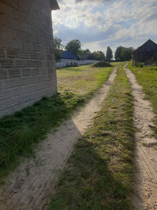 Sprzedam działkę budowlaną 1750m2
