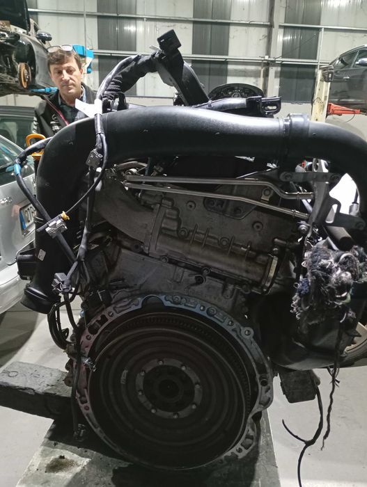 Motor Mercedes b180