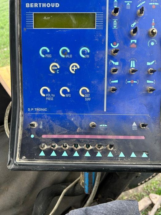 Opryskiwacz berthoud 3200l