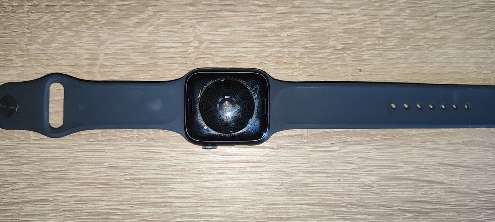 Apple Watch SE, 44мм