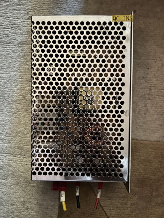 Блок питания параметры на фото