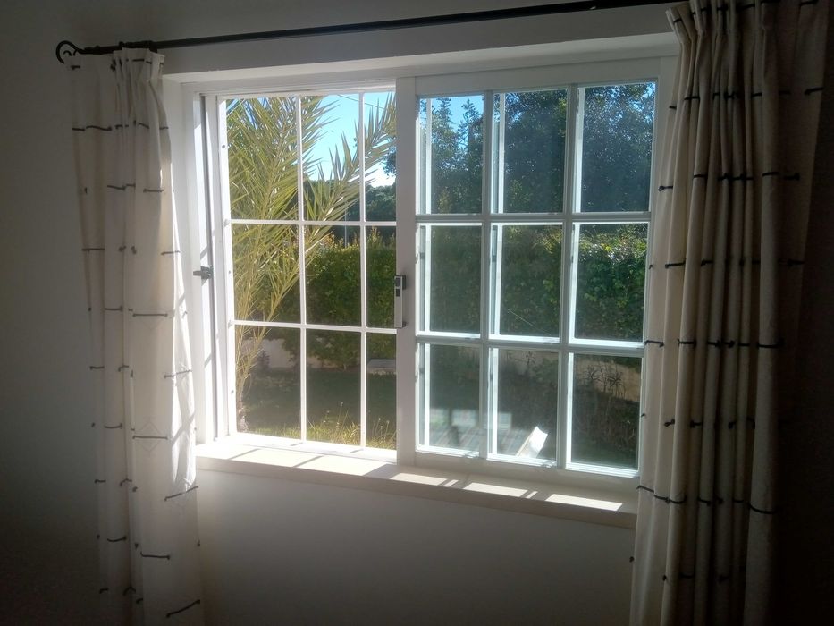 Serviços de carpintaria e serralharia