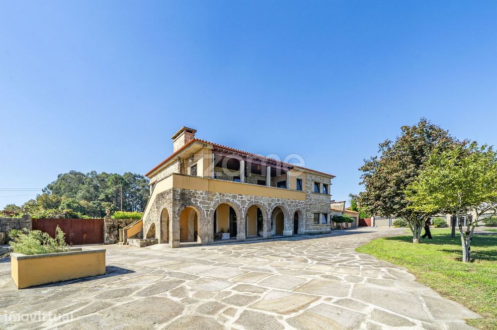 Quinta Senhorial com Piscina e Cavalariças em Arcozelo, Barcelos