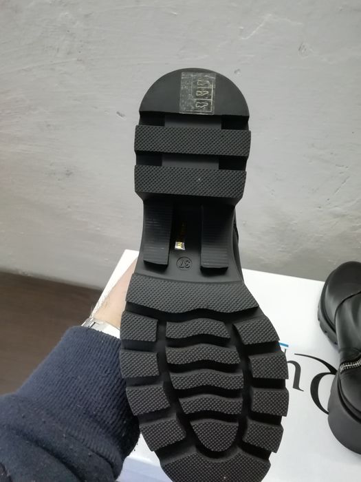 Жіночі сапоги. Італія.