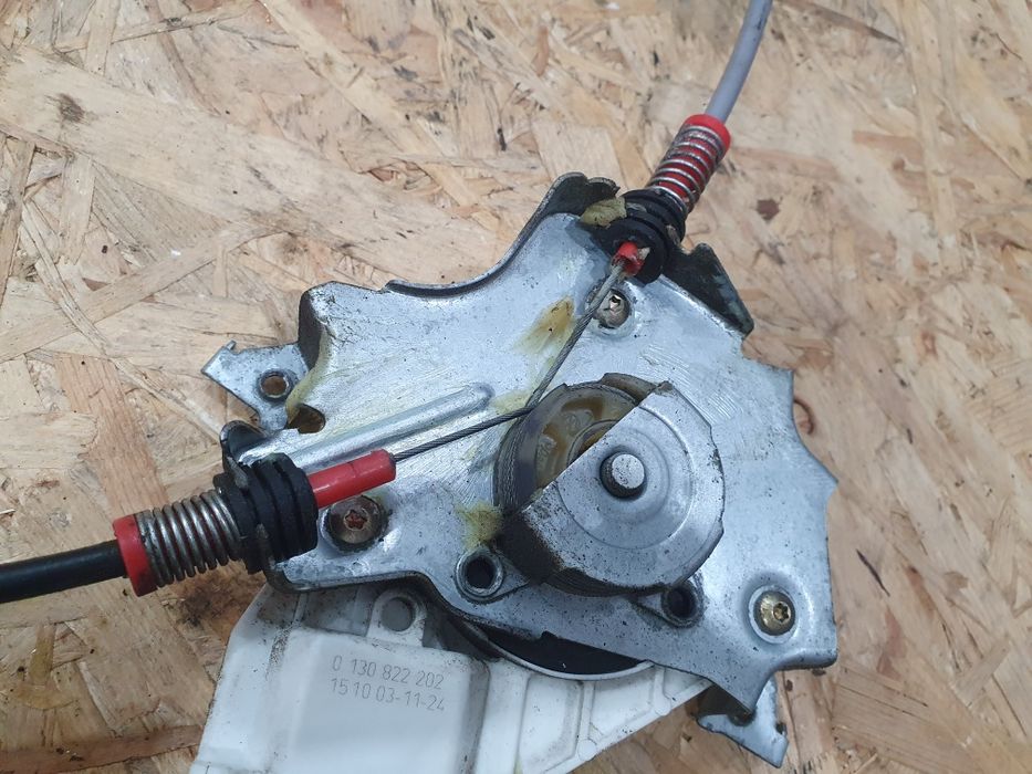 Mechanizm szyby silniczek lewy Nissan Micra k12 04r 3 drzwi