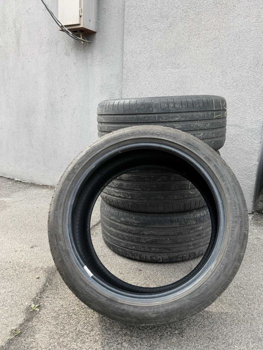 Літні шини Dunlop 245/40 R18 Sport Maxx RT2