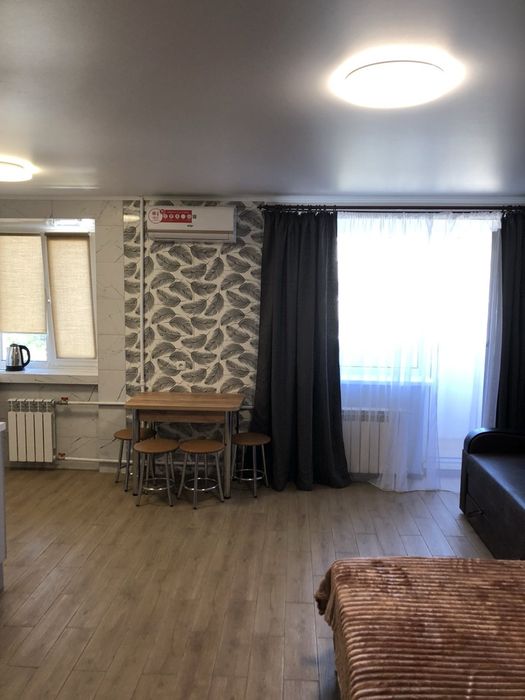 Здам 1км.кв. Центр. По добово по годинноАвто,жд вокзали. ВЕЛИКИЙ ВИБІР.