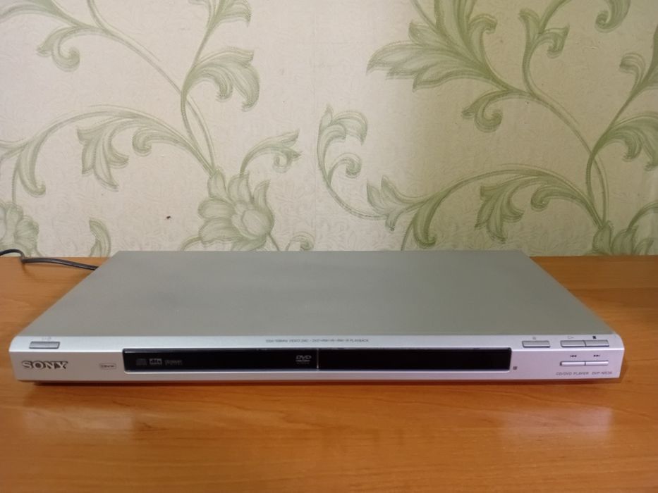 DVD плеєр Sony DVP-NS36