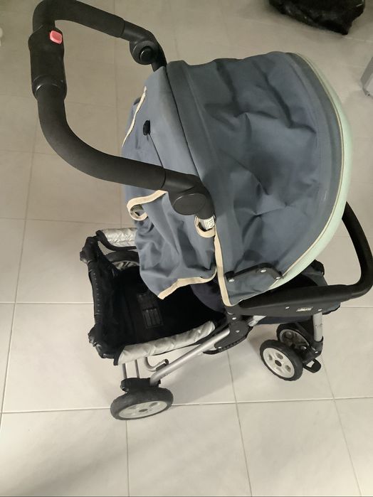 Carrinho de passeio Chicco, para bébé, a partir dos 6 meses.