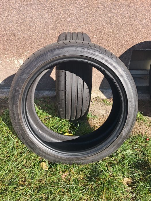 225/45 R19 96W - Goodyear Eagle F1 - BMW - 47/2022  ~7mm -  cena=2szt
