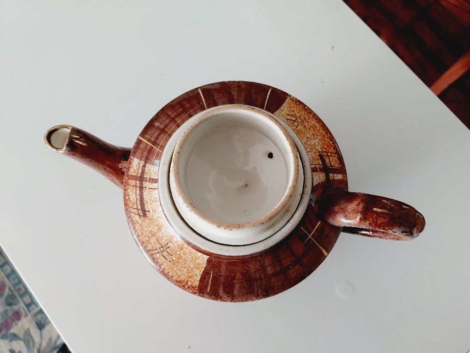 Bule antigo da Fábrica de louça de Sacavém