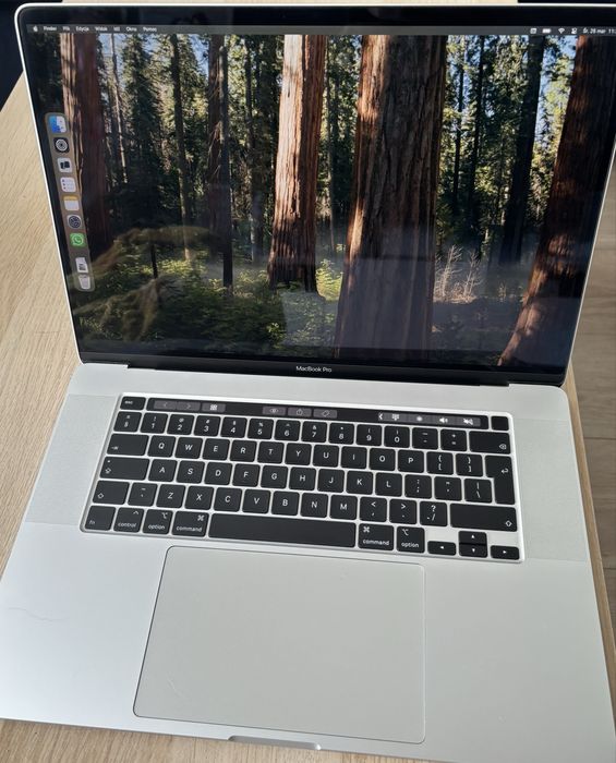 MacBook Pro 16” 2019 i7, 16GB RAM, 512GB SSD, AMD Radeon Pro 5300M