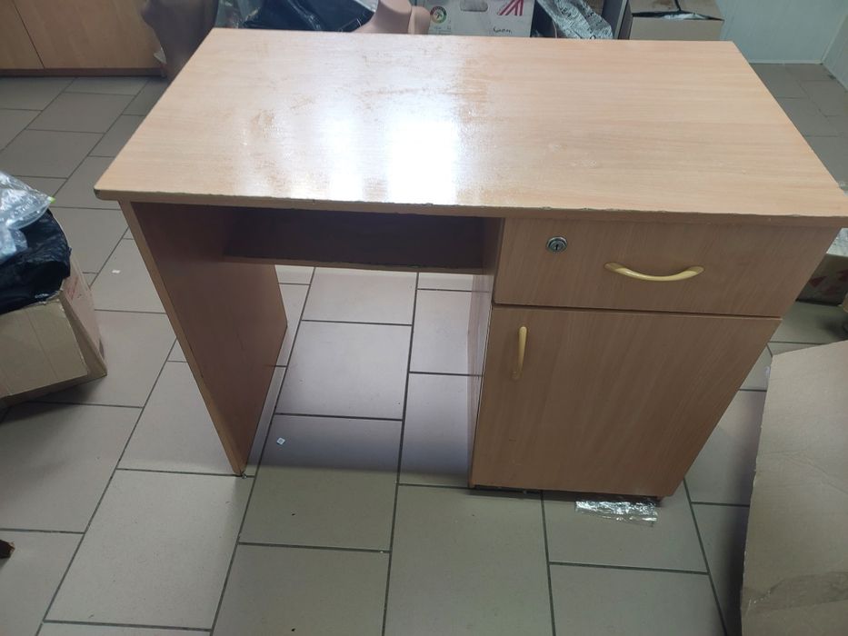 Письмовий стіл б/у