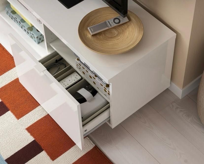 Móvel Tv IKEA - BYAS