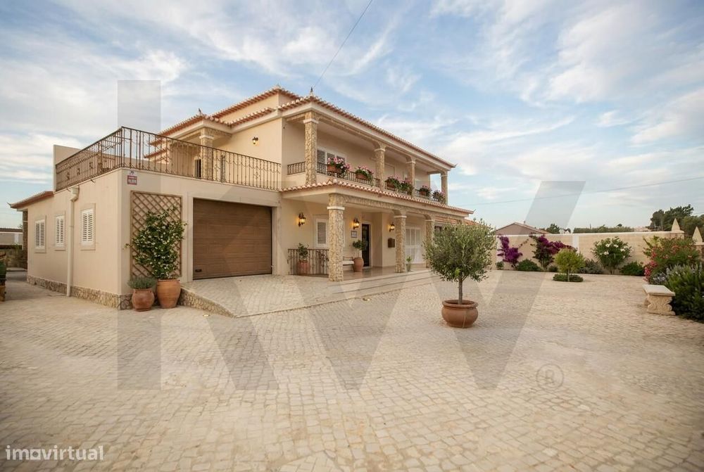 Moradia Isolada T6 com Terreno de 1.490 m2 | Quinta da Coutada
