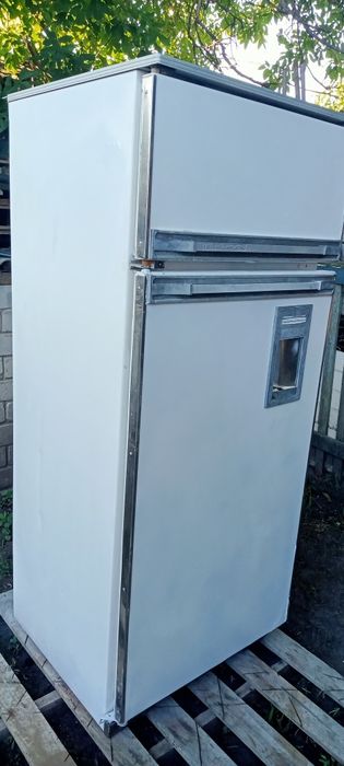 Продам холодильник Ока-6 в рабочем состоянии