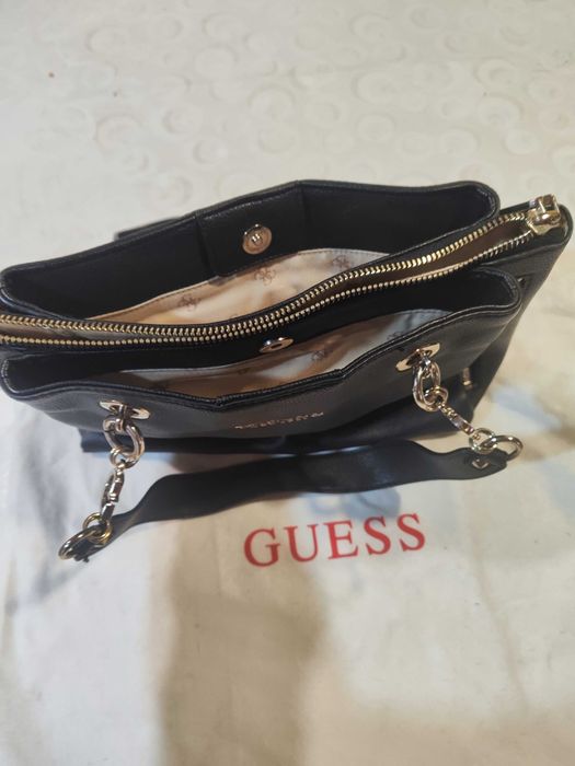 Mala Guess como nova
