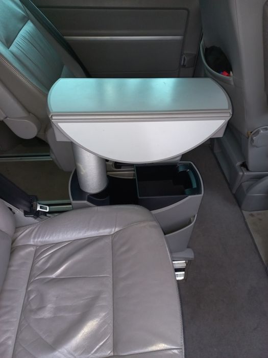 Фольксваген Мультиван