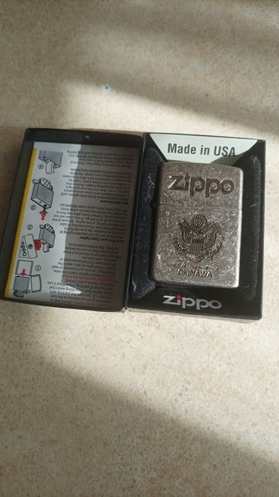 Зажигалка бензиновая Zippo.