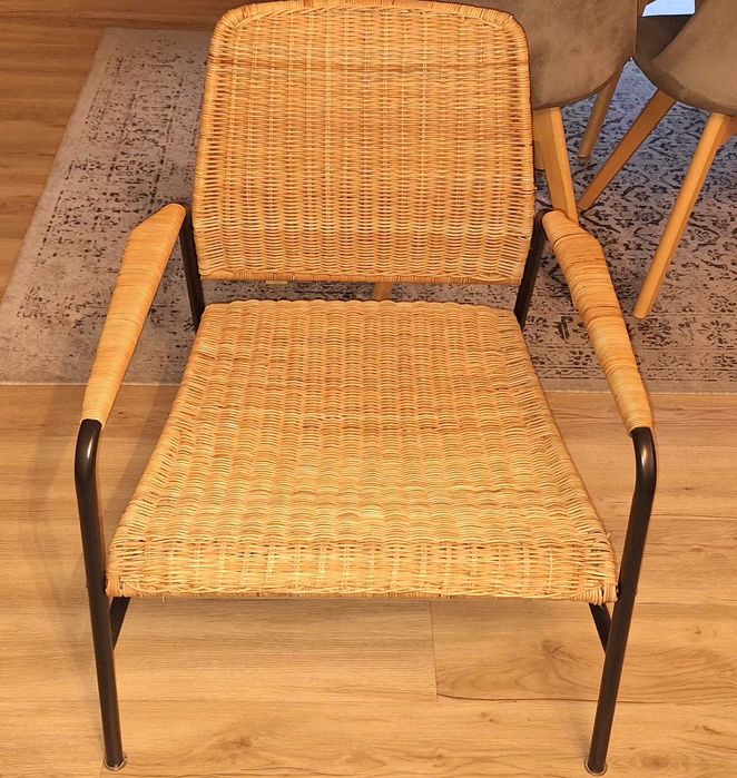 Cadeira Ikea ULRIKSBERG usada!