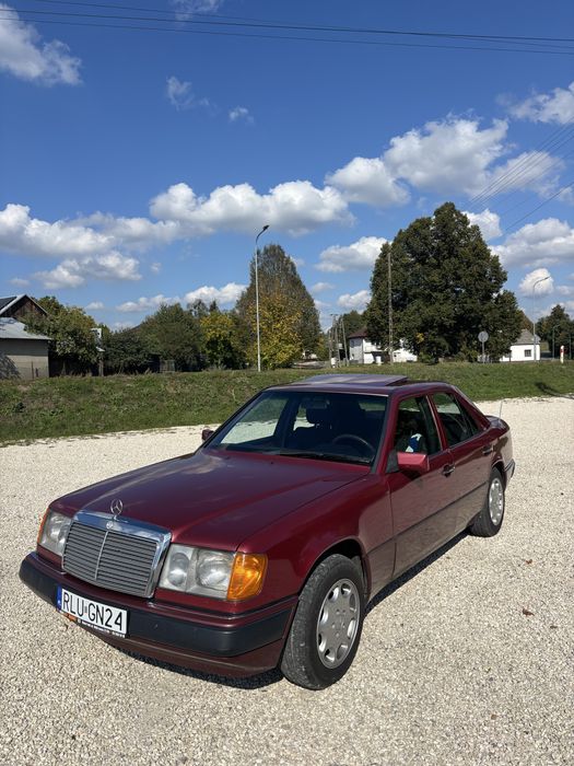 Mercedes-Benz W124