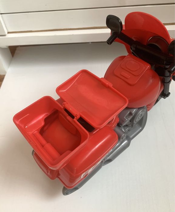 Мотоцикл великий червоний