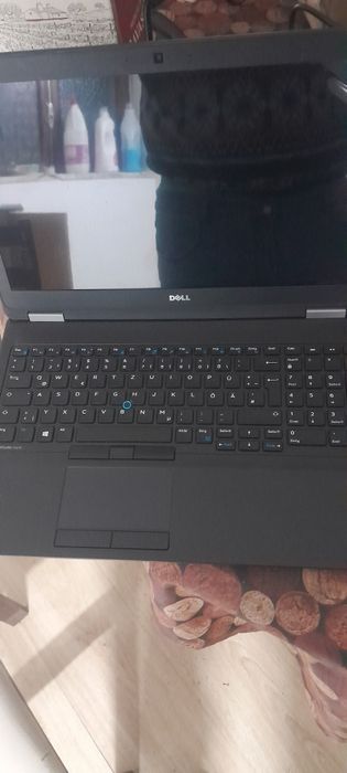 Vendo Dell i5 de 5° g 16 Gb RAM é 256 ssd