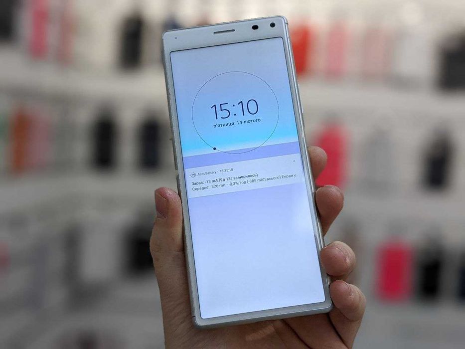 Телефон Sony Xperia 8 902SO 4/64Gb White