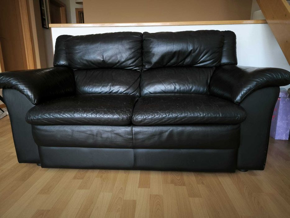 Conjunto de dois Sofás em pele preta