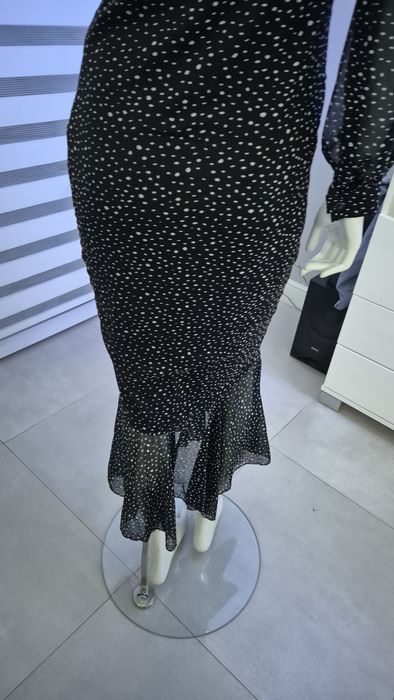 Sukienka czarna kropki