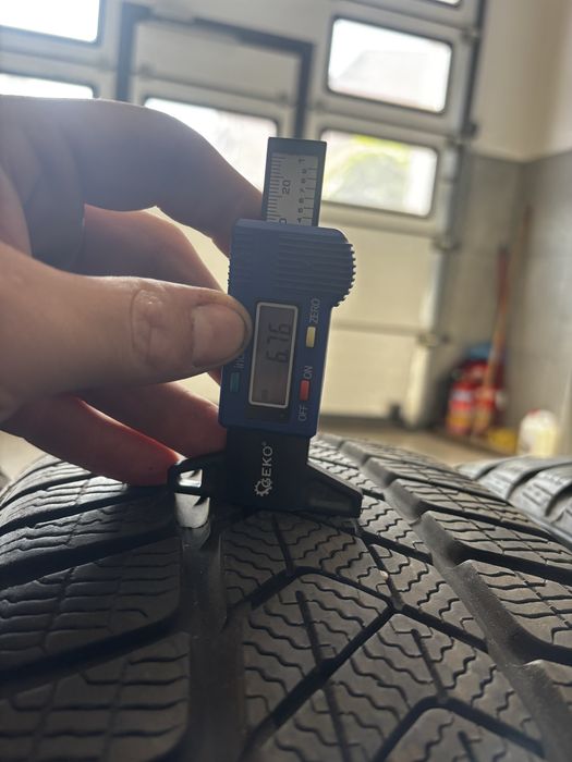 215/50r18 92V pirelli SOTTOZERO 3 opony zimowe 2 szt