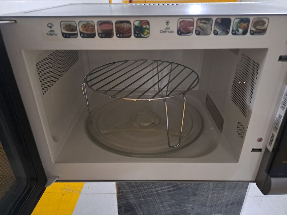 Microondas Whirlpool com grill