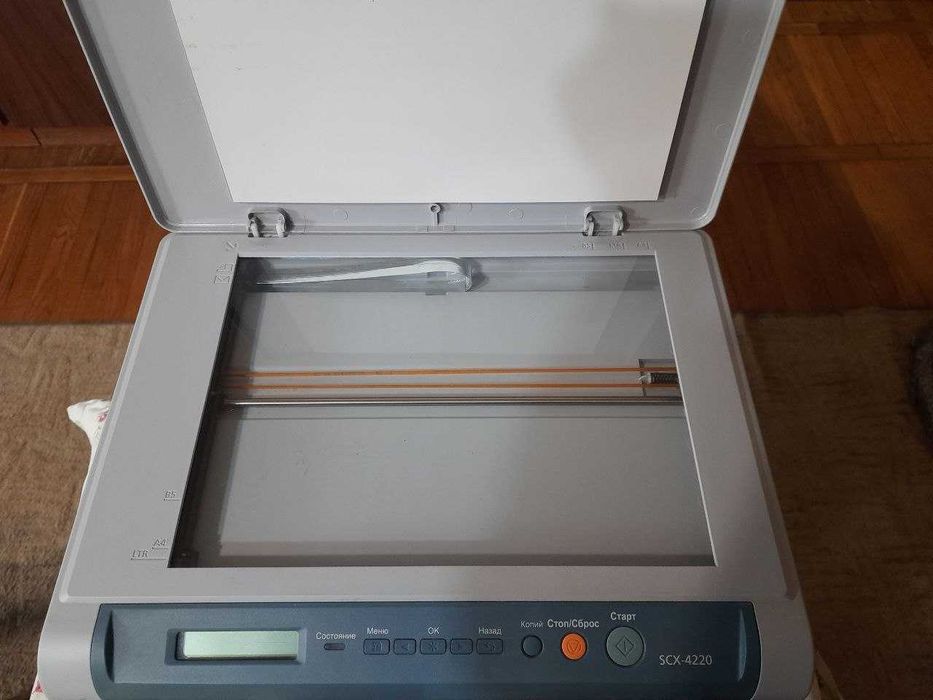 Продам Принтер/ксерокс   SAMSUNG  SCX4220 під відновлення чи на деталі