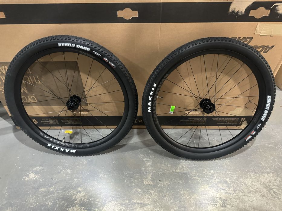 Nowe kola MTB 29 Mavic Crossmax S Carbon  z oponami