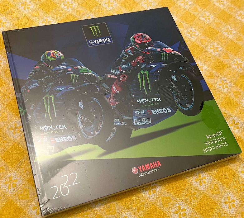 Livro Yamaha 2022 Season Highlights | Óptima prenda