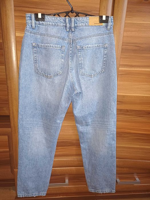 Stradivarius jeansy mom nowe m