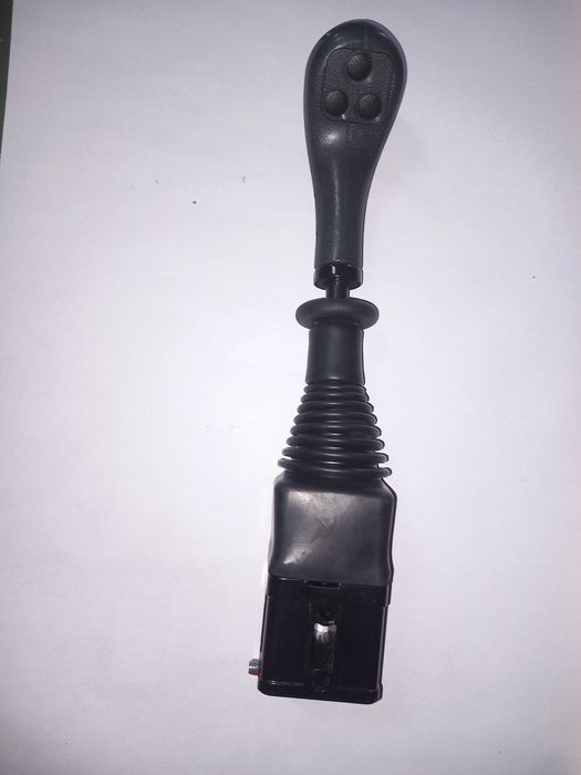 Joystick ładowacza na kulkę